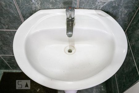 Casa à venda com 150m², 3 quartos e 3 vagas Casa à venda com 150m², 3 quartos e 3 vagasBanheiro de serviço