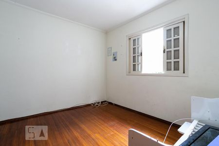 Casa à venda com 150m², 3 quartos e 3 vagas Casa à venda com 150m², 3 quartos e 3 vagasQuarto 2