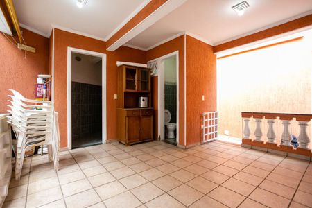 Casa à venda com 150m², 3 quartos e 3 vagas Casa à venda com 150m², 3 quartos e 3 vagasChurrasqueira