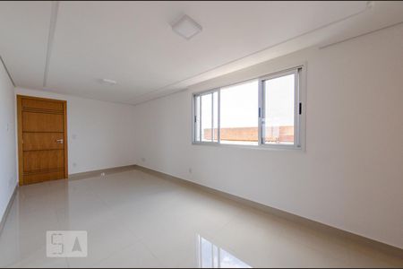 Sala de apartamento para alugar com 3 quartos, 78m² em Padre Eustáquio, Belo Horizonte