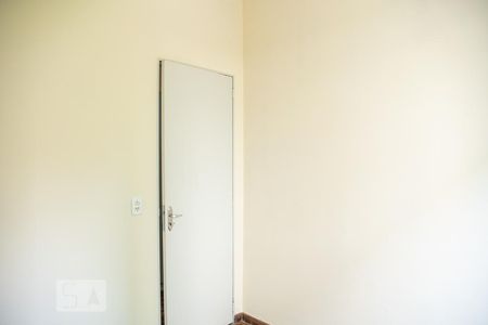 Quarto 2 de apartamento à venda com 3 quartos, 70m² em Camargos, Belo Horizonte