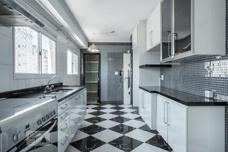 Apartamento à venda com 174m², 4 quartos e 3 vagasCozinha