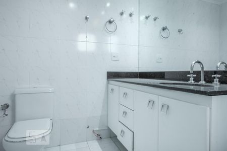 Banheiro da Suíte 1 de apartamento à venda com 4 quartos, 174m² em Vila Romana, São Paulo