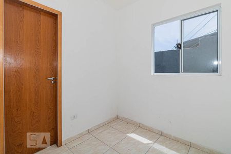 Sala/Quarto de casa de condomínio para alugar com 1 quarto, 30m² em Parque Casa de Pedra, São Paulo