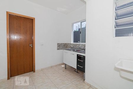 Cozinha e Área de Serviço de casa de condomínio para alugar com 1 quarto, 30m² em Parque Casa de Pedra, São Paulo