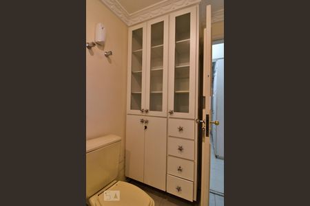 Apartamento à venda com 352m², 3 quartos e 3 vagasBanheiro a Suíte 