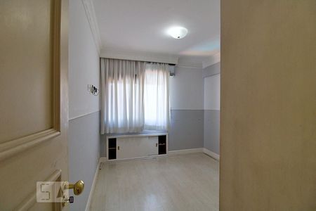 Apartamento à venda com 352m², 3 quartos e 3 vagasQuarto 2