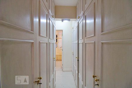 Apartamento à venda com 352m², 3 quartos e 3 vagasSuíte 