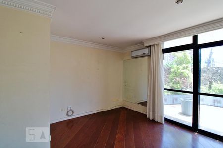 Apartamento à venda com 352m², 3 quartos e 3 vagasÁrea inferior Garden 