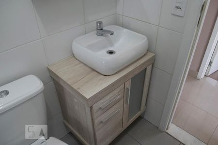 Apartamento para alugar com 55m², 2 quartos e 1 vaga Apartamento para alugar com 55m², 2 quartos e 1 vagaBANHEIRO
