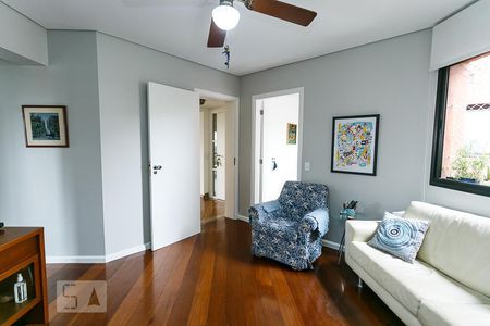 Apartamento à venda com 257m², 4 quartos e 4 vagasSala de TV