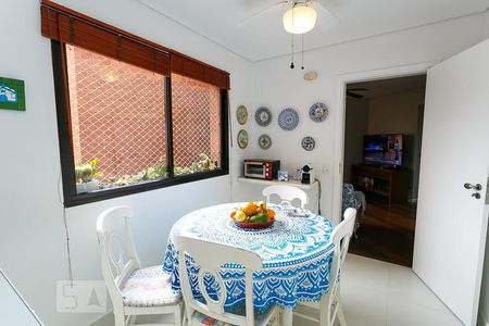 Apartamento à venda com 257m², 4 quartos e 4 vagasCopa