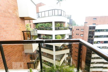 Apartamento à venda com 257m², 4 quartos e 4 vagasSacada da Suíte 3