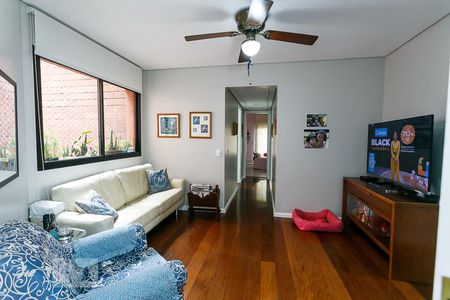 Apartamento à venda com 257m², 4 quartos e 4 vagasSala de TV