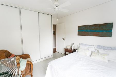 Apartamento à venda com 257m², 4 quartos e 4 vagasSuíte 3