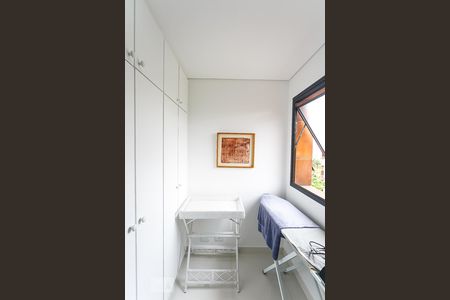 Apartamento à venda com 257m², 4 quartos e 4 vagasÁrea de Serviço