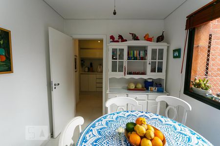 Apartamento à venda com 257m², 4 quartos e 4 vagasCopa