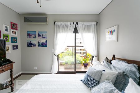 Apartamento à venda com 257m², 4 quartos e 4 vagasSuíte 1