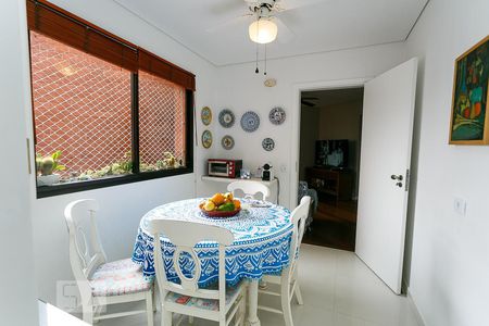 Apartamento à venda com 257m², 4 quartos e 4 vagasCopa