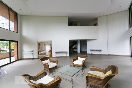 Apartamento à venda com 257m², 4 quartos e 4 vagasÁrea comum - Salão de festas