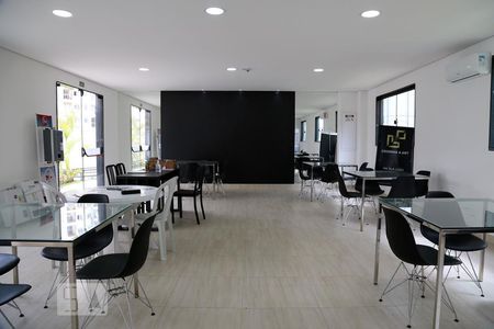 Apartamento para alugar com 44m², 2 quartos e 1 vagaÁrea Comum - Salão de Festas