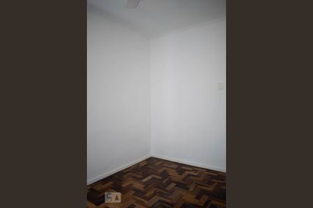 Quarto 1 de apartamento para alugar com 3 quartos, 60m² em Santo Antônio, Porto Alegre