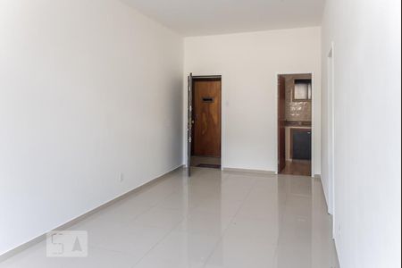 Sala de apartamento para alugar com 2 quartos, 85m² em Tijuca, Rio de Janeiro