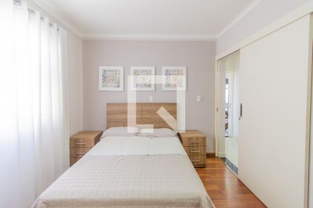 Apartamento à venda com 76m², 2 quartos e 2 vagasQuarto 1