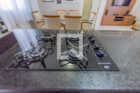 Apartamento à venda com 76m², 2 quartos e 2 vagasCozinha