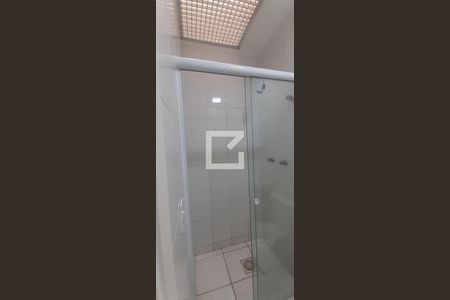 Casa à venda com 55m², 2 quartos e 1 vaga Casa à venda com 55m², 2 quartos e 1 vagaBanheiro