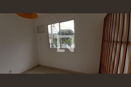 Quarto 2 de casa à venda com 2 quartos, 55m² em Taquara, Rio de Janeiro