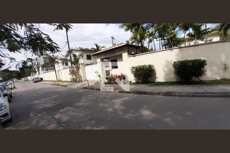 Casa à venda com 55m², 2 quartos e 1 vaga Casa à venda com 55m², 2 quartos e 1 vagaFachada e portaria