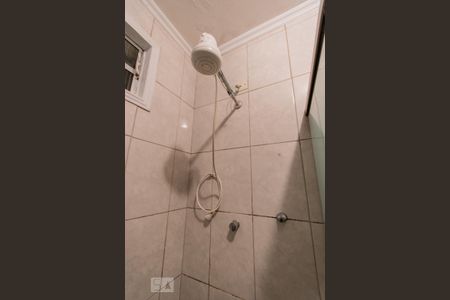 Casa para alugar com 100m², 2 quartos e 2 vagas Casa para alugar com 100m², 2 quartos e 2 vagasBanheiro