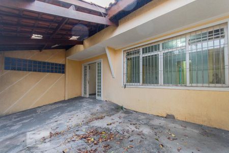 Casa para alugar com 100m², 2 quartos e 2 vagas Casa para alugar com 100m², 2 quartos e 2 vagasGaragem
