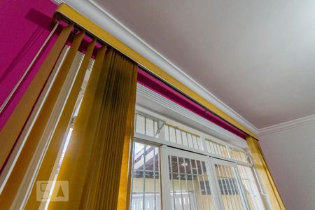 Sala 2 de casa para alugar com 2 quartos, 100m² em Jardim Santo Alberto, Santo André