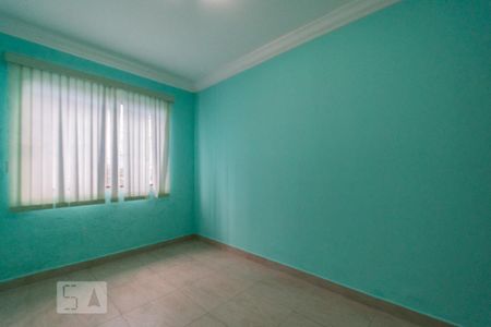 Casa para alugar com 100m², 2 quartos e 2 vagas Casa para alugar com 100m², 2 quartos e 2 vagasQuarto