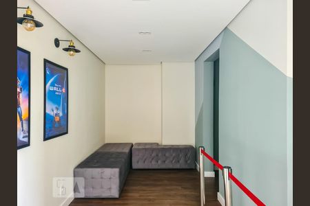 Apartamento à venda com 43m², 2 quartos e sem vaga Apartamento à venda com 43m², 2 quartos e sem vagaÁrea comum - Cinema