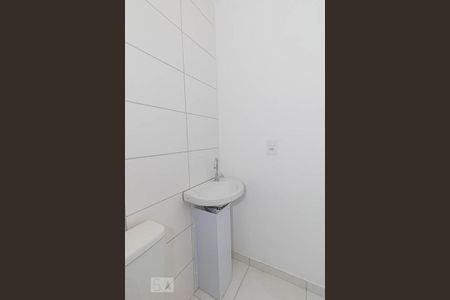 Apartamento à venda com 43m², 2 quartos e sem vaga Apartamento à venda com 43m², 2 quartos e sem vagaBanheiro