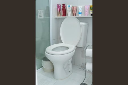 Apartamento à venda com 56m², 2 quartos e 1 vagaDetalhe banheiro suite