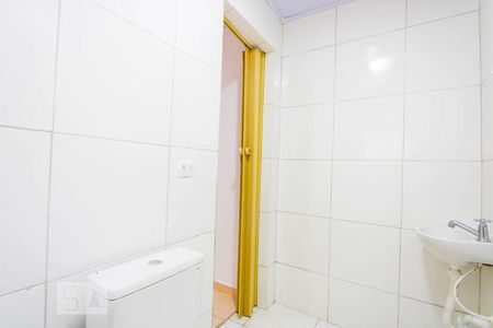 Banheiro de casa para alugar com 1 quarto, 60m² em Vila Palmares, Santo André