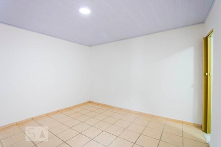 Quarto de casa para alugar com 1 quarto, 60m² em Vila Palmares, Santo André