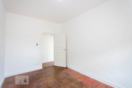 Quarto de casa para alugar com 1 quarto, 45m² em Vila Palmares, Santo André