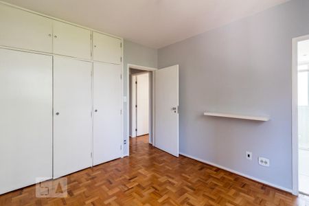 Apartamento à venda com 100m², 3 quartos e 1 vaga Apartamento à venda com 100m², 3 quartos e 1 vagaSuite