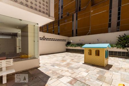 Apartamento à venda com 100m², 3 quartos e 1 vaga Apartamento à venda com 100m², 3 quartos e 1 vagaPlayground