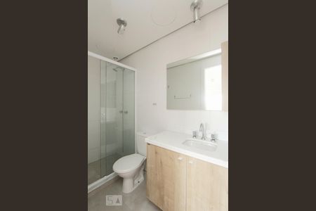 BANHEIRO SUITE de apartamento à venda com 2 quartos, 67m² em São João, Porto Alegre