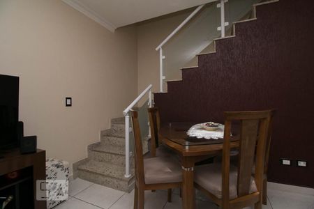 Escada Sala de casa de condomínio à venda com 2 quartos, 65m² em Vila Esperança, São Paulo