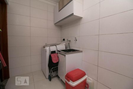 Casa de condomínio à venda com 65m², 2 quartos e 1 vagaÁrea de Serviço