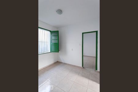 Casa à venda com 136m², 3 quartos e 3 vagasSala 2