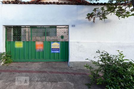 Casa à venda com 136m², 3 quartos e 3 vagasFachada