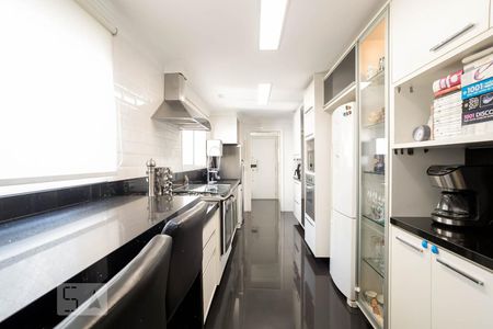 Apartamento à venda com 178m², 3 quartos e 3 vagasCozinha